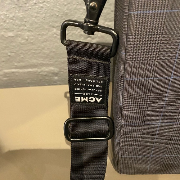 Acme Made Notebook Bag Unisex ~13” x 10” x 2” - Picture 4 of 8